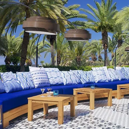 Boutique H10 Big Sur - только для взрослых